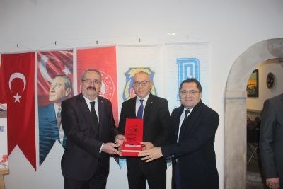 Denetimli Serbestlik Müdürlüğü'nden ÇTB'ye Plaket